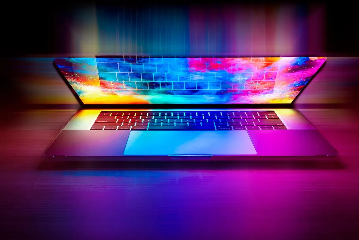 アウトドア・防災カテゴリの記事「テレワーク中に停電したらどうする？UPS付きポータブル電源おすすめ5選」のイメージ画像